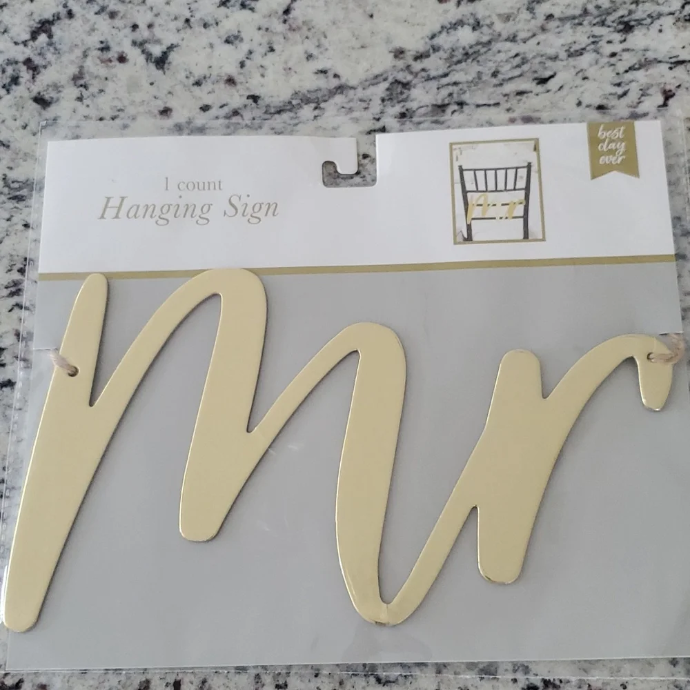 WEDDING DECOR  MR. AND MRS. SIGN